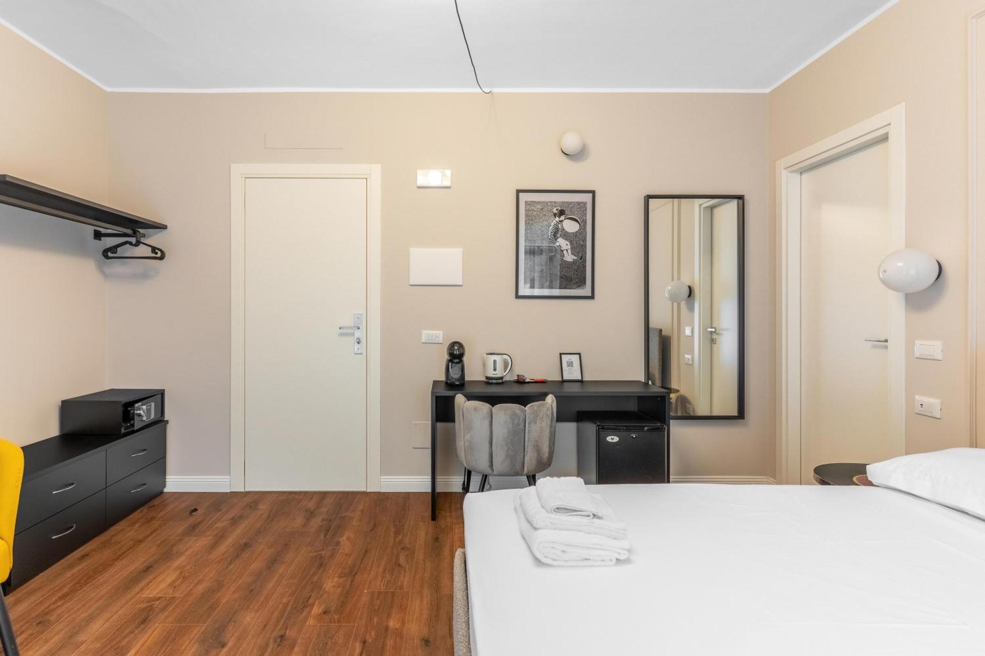 Torriani Suites Foresteria Lombarda มิลาน ภายนอก รูปภาพ
